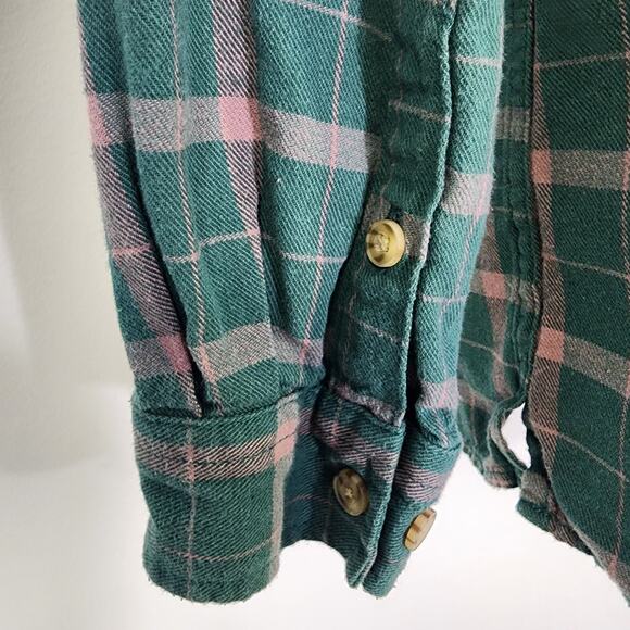 Duluth Trading Shirt Women’s Small Free Swinging Flannel Green Plaid Button Up - Picture 7 of 10